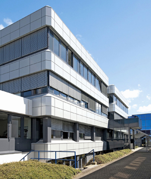 Deutsche expert Zentrale GmbH Sanierung Bürogebäude